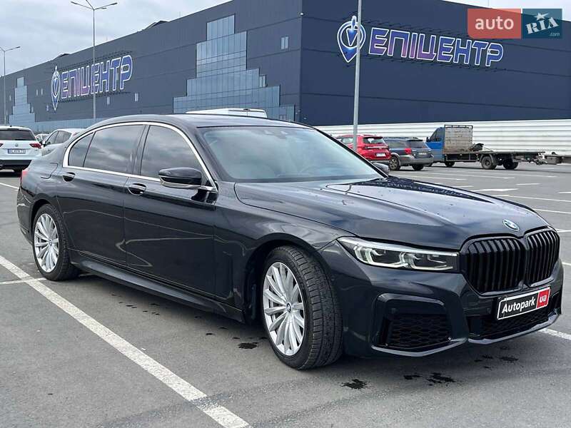 Седан BMW 7 Series 2018 в Львові