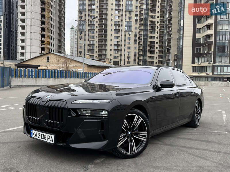 Седан BMW 7 Series 2023 в Киеве фото Седан BMW 7 Series 2023 в Киеве