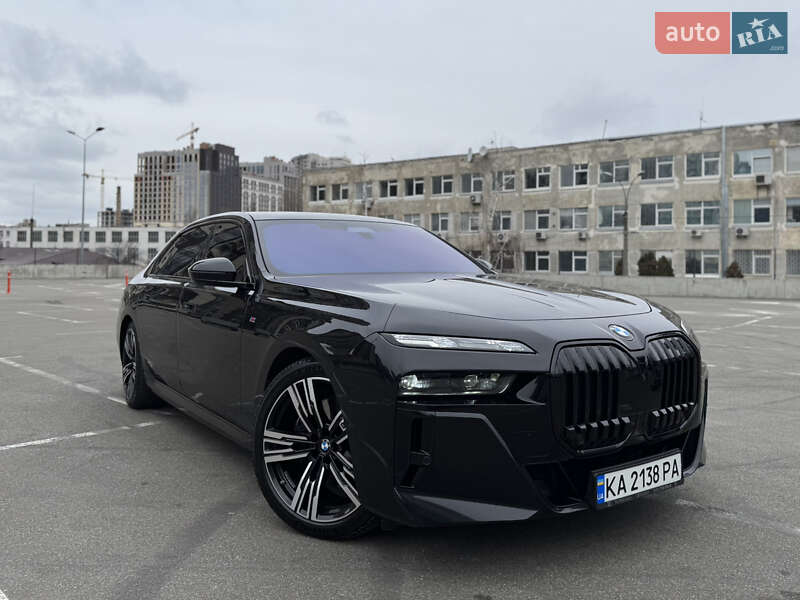 Седан BMW 7 Series 2023 в Киеве фото 10 Седан BMW 7 Series 2023 в Киеве