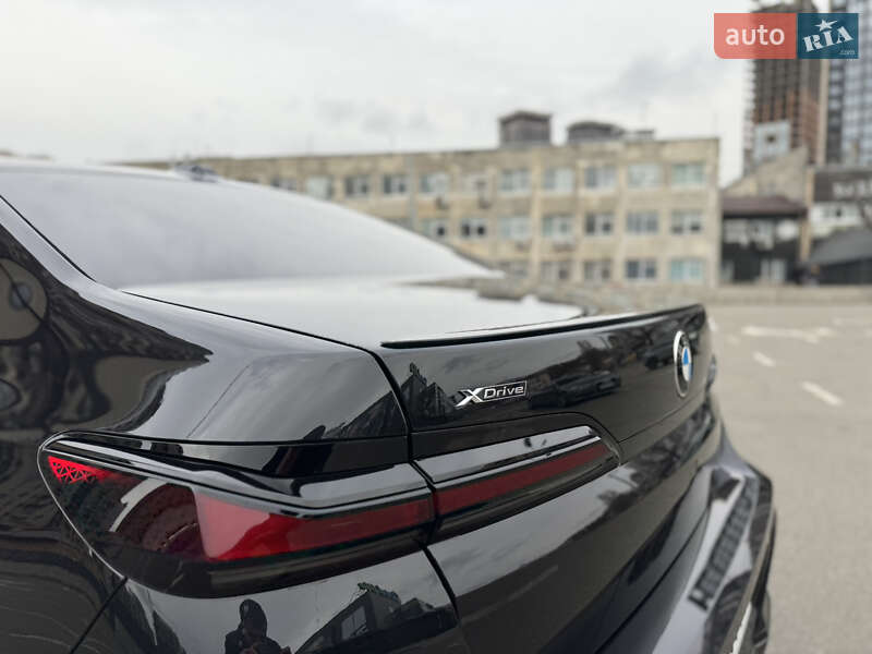 Седан BMW 7 Series 2023 в Киеве фото 36 Седан BMW 7 Series 2023 в Киеве