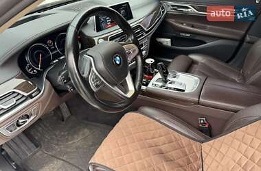 Седан BMW 7 Series 2016 в Кременчуці