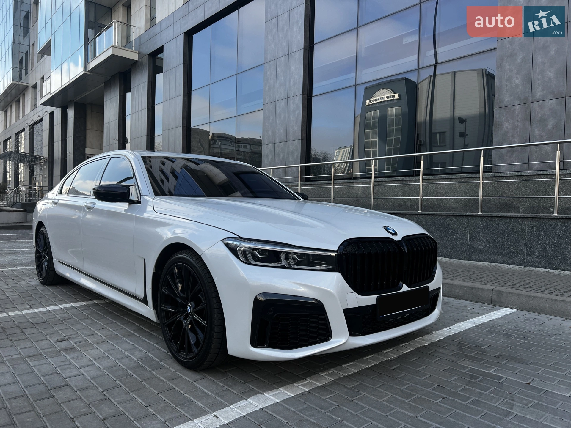 2017 BMW 7er - мініатюра 2