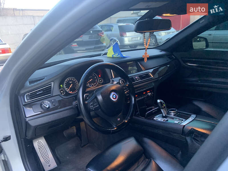 Седан BMW 7 Series 2013 в Києві