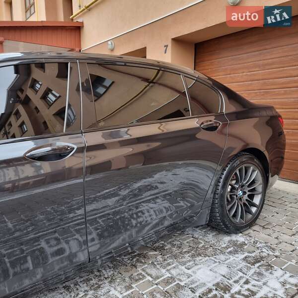 Седан BMW 7 Series 2014 в Львові