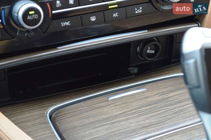 Седан BMW 7 Series 2014 в Одесі