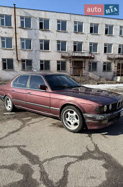 Седан BMW 7 Series 1988 в Запоріжжі