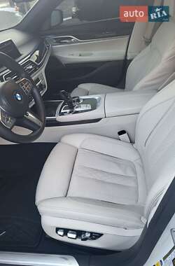 Седан BMW 7 Series 2019 в 