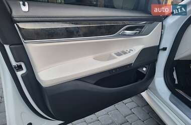 Седан BMW 7 Series 2019 в 