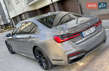 Седан BMW 7 Series 2022 в 