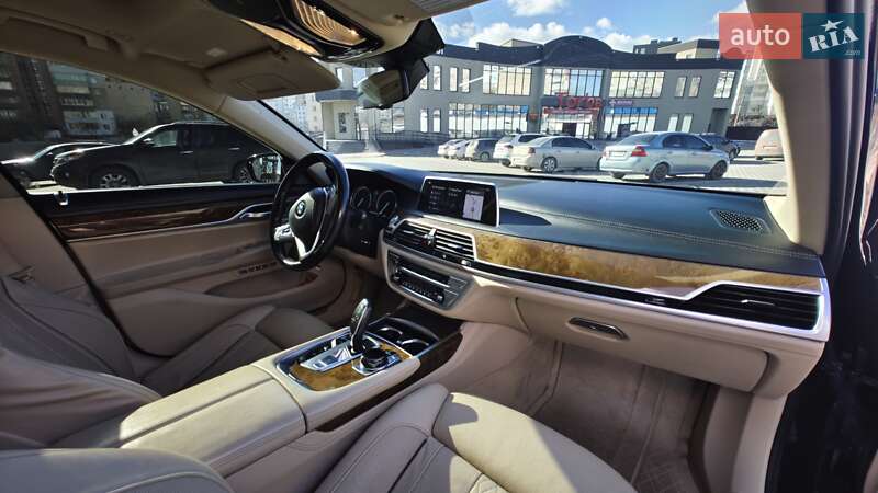 Седан BMW 7 Series 2016 в Тернополе