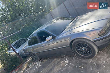 Седан BMW 7 Series 1995 в 