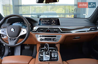 Седан BMW 7 Series 2019 в 