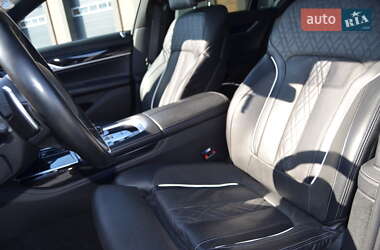 Седан BMW 7 Series 2022 в 