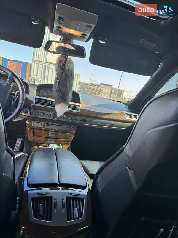 Седан BMW 7 Series 2004 в Одесі
