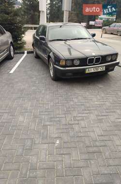 Седан BMW 7 Series 1990 в Бориславі