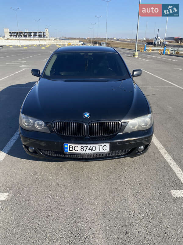 Седан BMW 7 Series 2005 в Львові