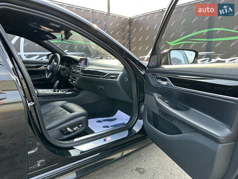 Седан BMW 7 Series 2019 в Києві
