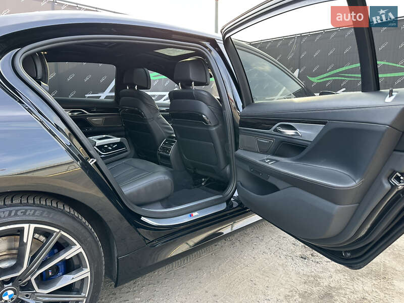 Седан BMW 7 Series 2019 в Києві