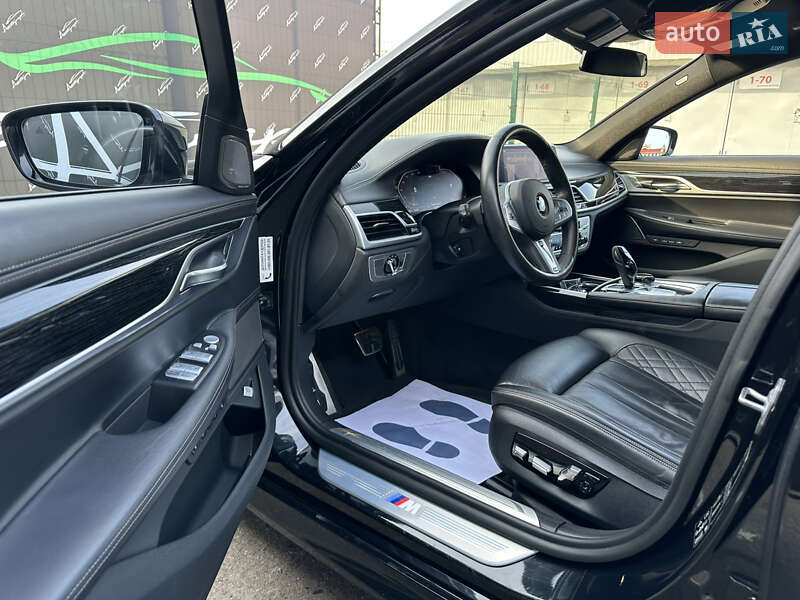 Седан BMW 7 Series 2019 в Києві