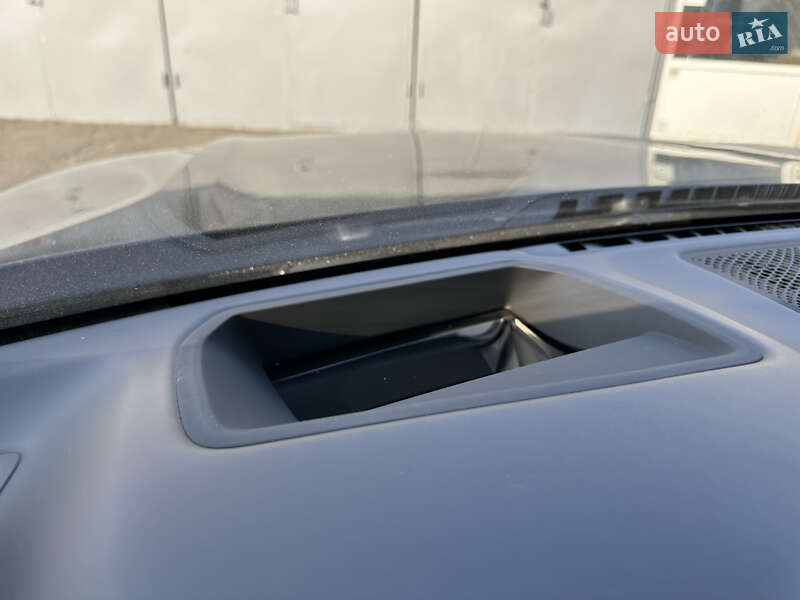 Седан BMW 7 Series 2019 в Києві