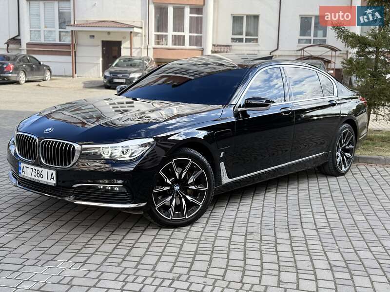 Седан BMW 7 Series 2017 в Ивано-Франковске фото 3 Седан BMW 7 Series 2017 в Ивано-Франковске