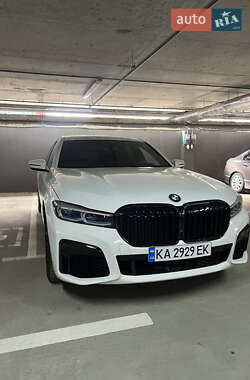 Седан BMW 7 Series 2019 в 