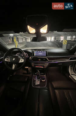 Седан BMW 7 Series 2019 в 