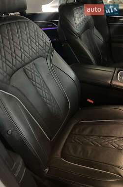 Седан BMW 7 Series 2019 в 