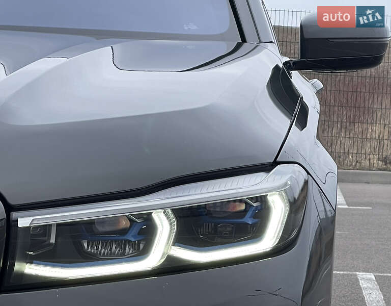 Седан BMW 7 Series 2020 в Ровно