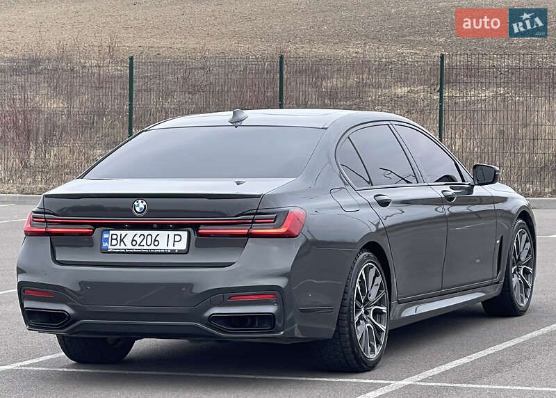 Седан BMW 7 Series 2020 в Ровно