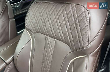 Седан BMW 7 Series 2020 в Рівному