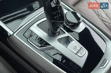 Седан BMW 7 Series 2020 в Рівному