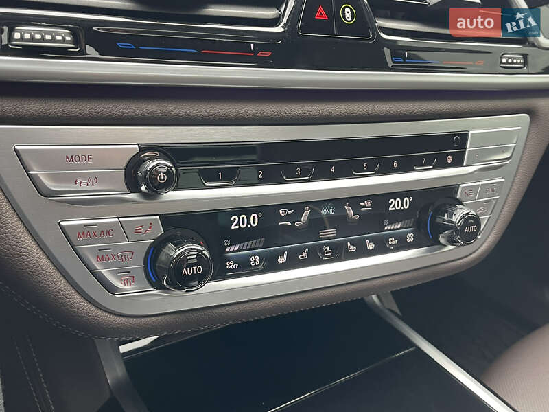 Седан BMW 7 Series 2020 в Ровно