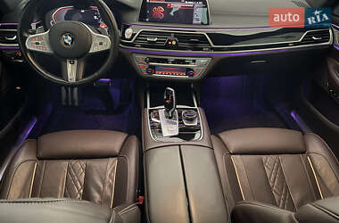 Седан BMW 7 Series 2020 в Рівному