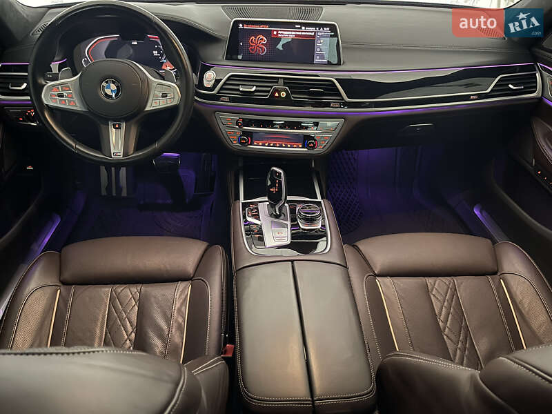 Седан BMW 7 Series 2020 в Ровно