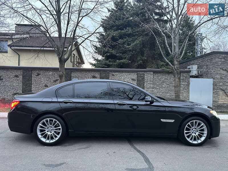 Седан BMW 7 Series 2012 в Днепре