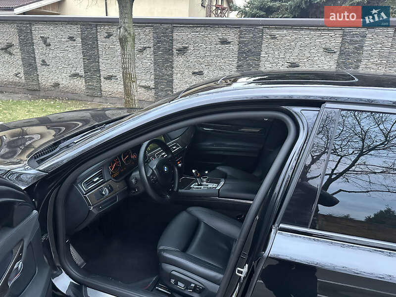 Седан BMW 7 Series 2012 в Днепре