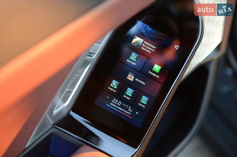 Седан BMW 7 Series 2023 в Мукачево