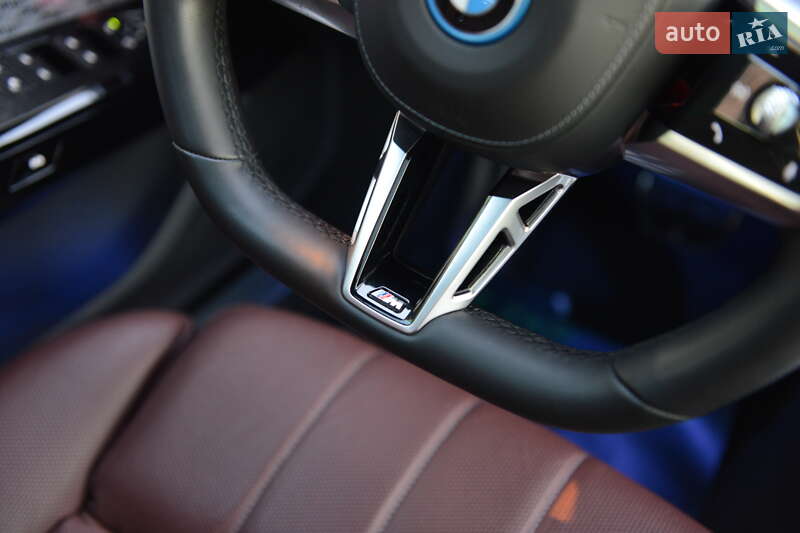 Седан BMW 7 Series 2023 в Мукачево