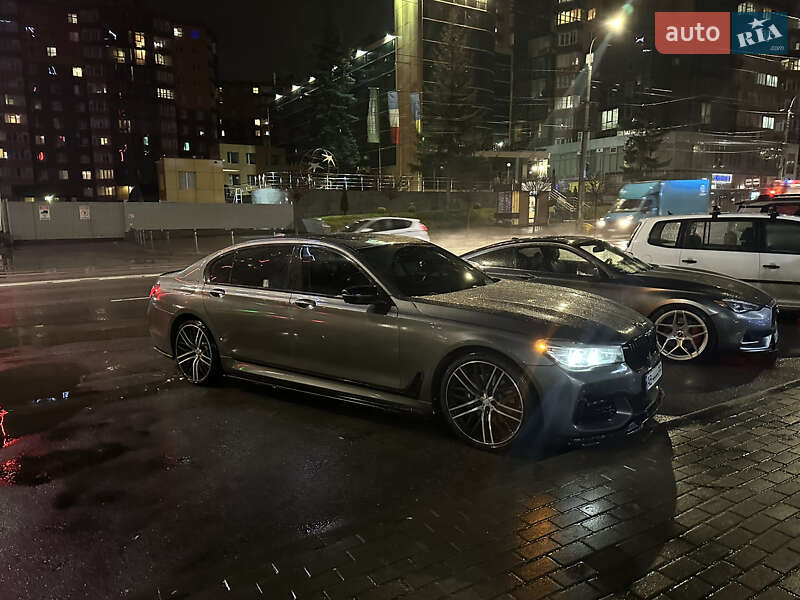 Седан BMW 7 Series 2018 в Киеве