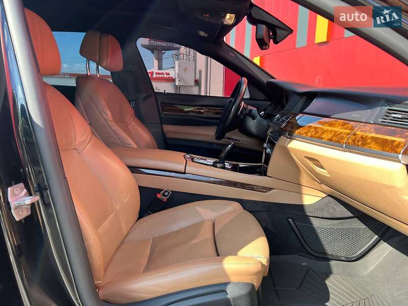 Седан BMW 7 Series 2014 в Киеве