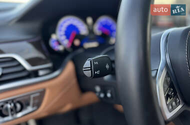Седан BMW 7 Series 2016 в 