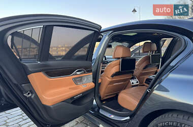Седан BMW 7 Series 2016 в 