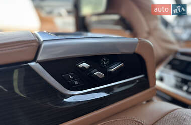 Седан BMW 7 Series 2016 в 