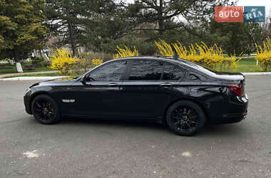 Седан BMW 7 Series 2011 в 