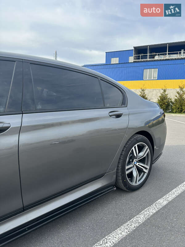 Седан BMW 7 Series 2018 в Киеве
