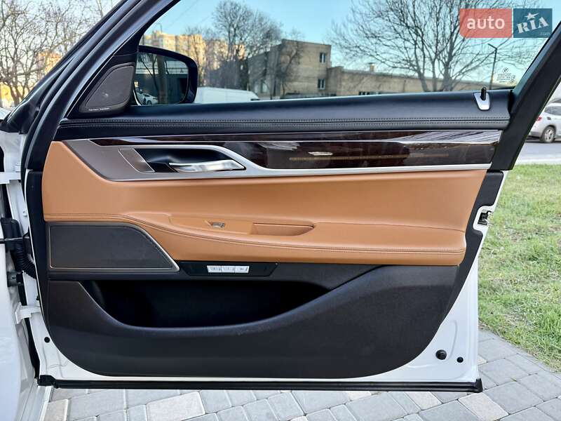 Седан BMW 7 Series 2017 в Одесі