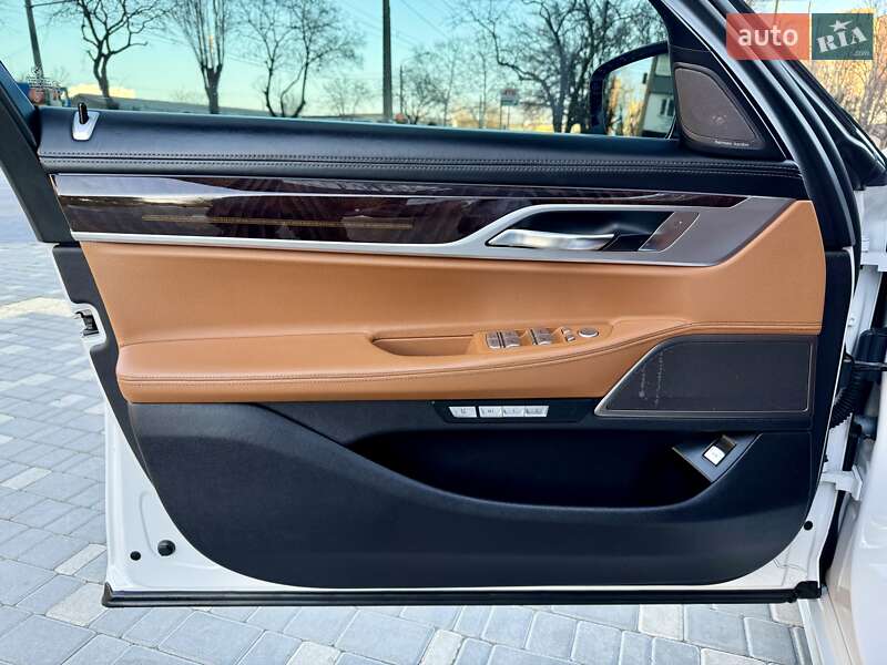 Седан BMW 7 Series 2017 в Одесі