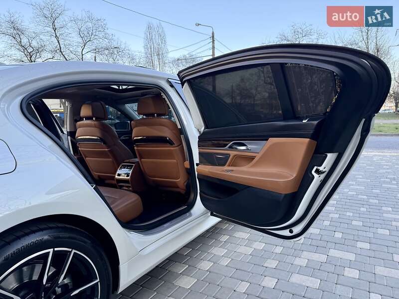 Седан BMW 7 Series 2017 в Одесі