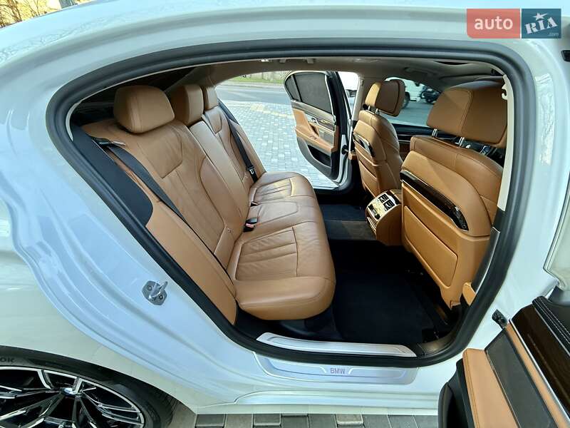 Седан BMW 7 Series 2017 в Одесі